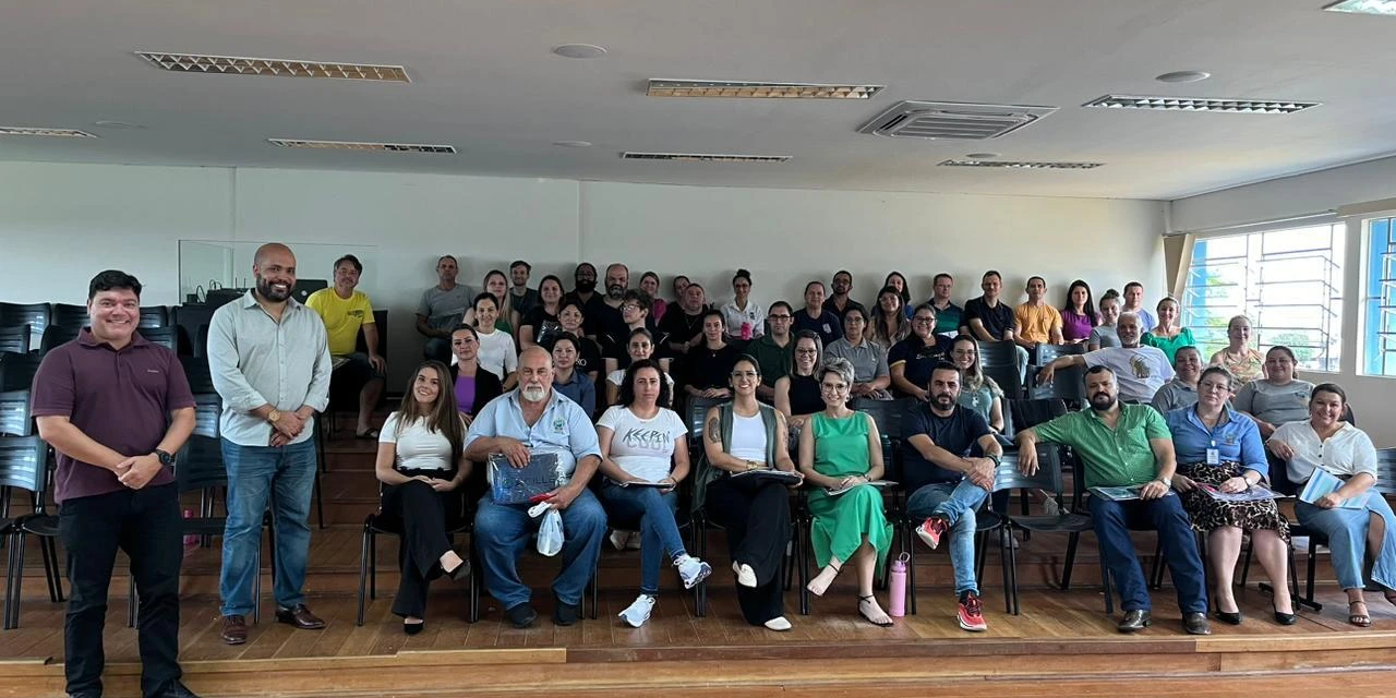 Servidores do município de Castro recebem formação sobre nova lei de licitação