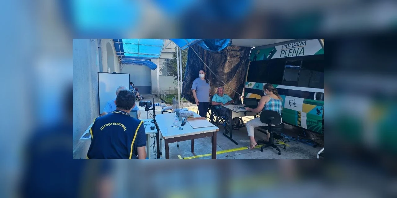 Programa Cidadania Plena do TRE atende mais de 100 idosos em PG na última semana