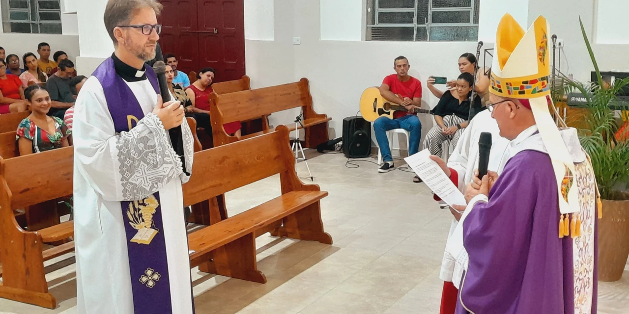 Padre Fábio Sejanoski assume como pároco em Canutama