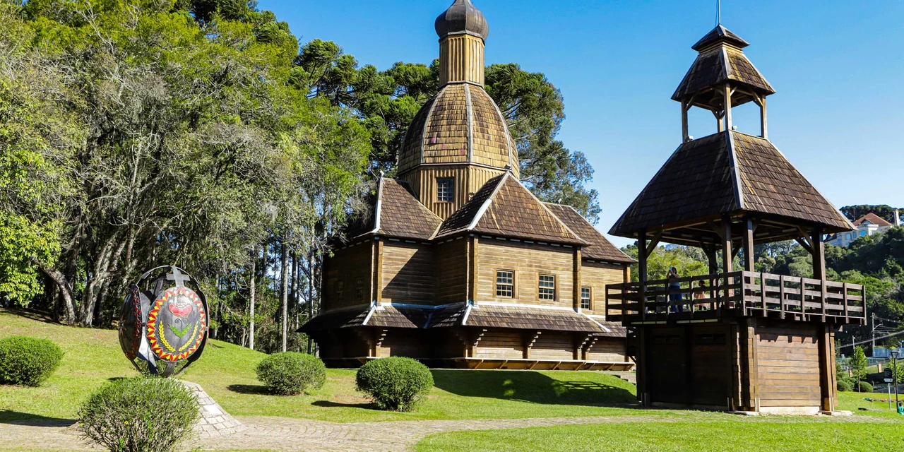 Novo boletim da Secretaria do Turismo mostra crescimento do setor no Paraná em 2023