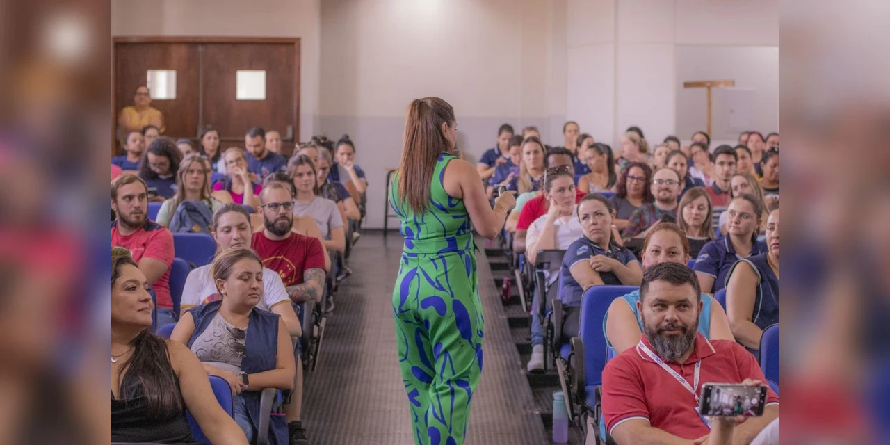 Projeto da UEPG lança livros infantis sobre animais comunitários