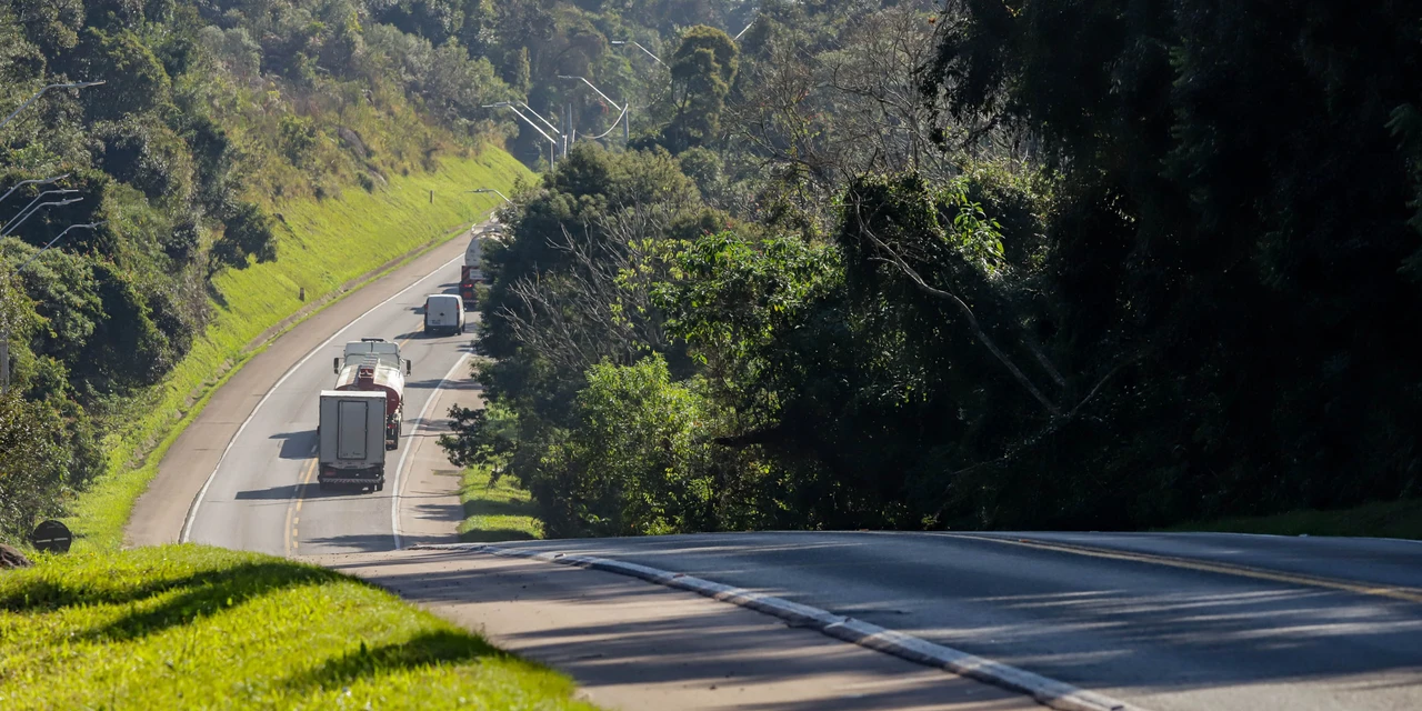 3ª parcela do IPVA vence nesta sexta-feira para veículos com finais de placa 9 e 0