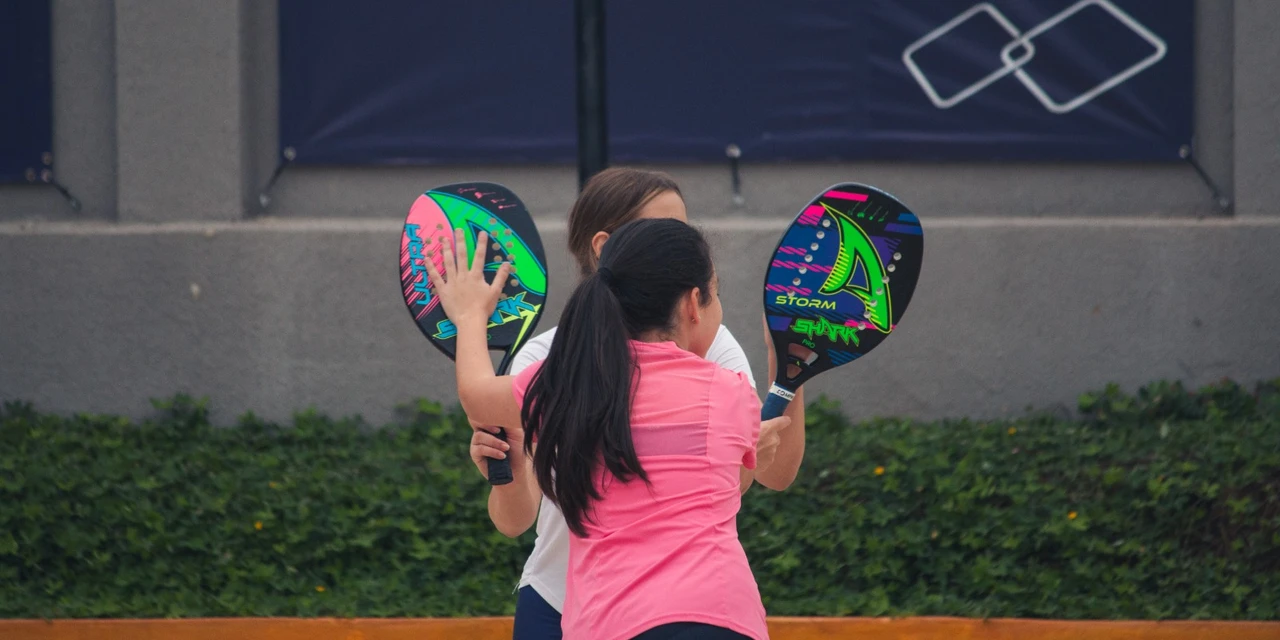 1° Open de Beach Tennis Parada do Pão de Queijo traz atletas do ranking mundial