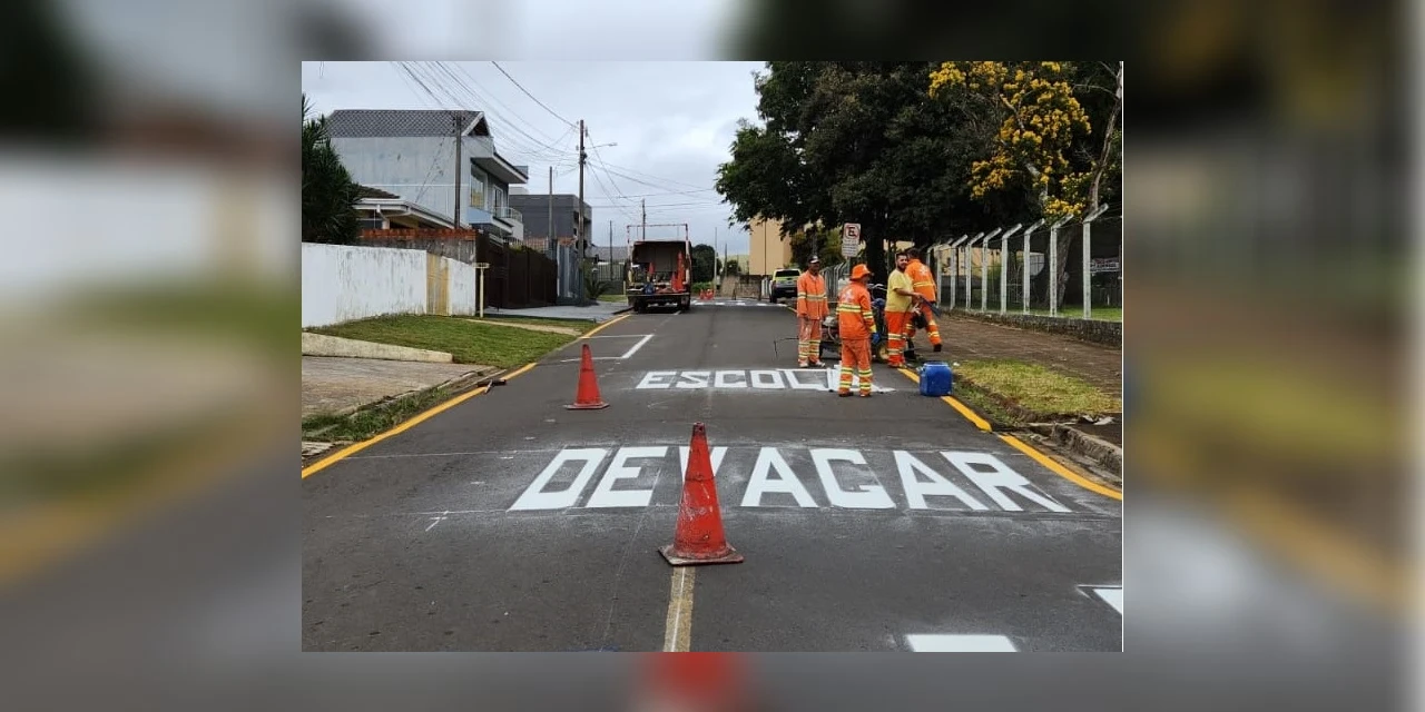 Prefeitura implanta sentido único de tráfego em rua de Oficinas