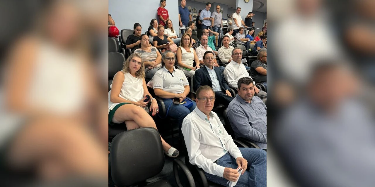 ACIPG marca presença em derrubada de projeto sobre aumento de vereadores