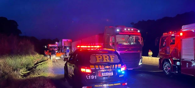 Engavetamento termina com duas mortes na BR-277 em Guarapuava