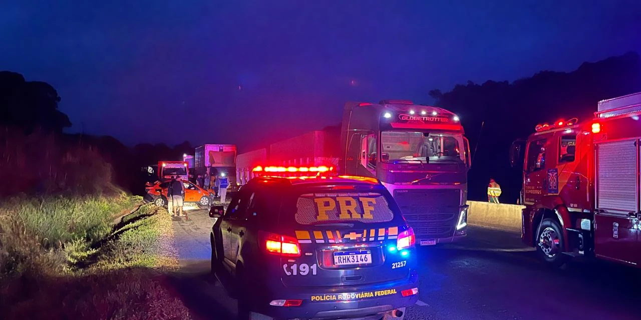 Engavetamento termina com duas mortes na BR-277 em Guarapuava