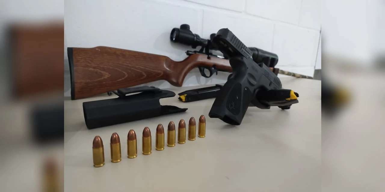 Polícia Militar apreende armas de fogo e munições em Carambeí