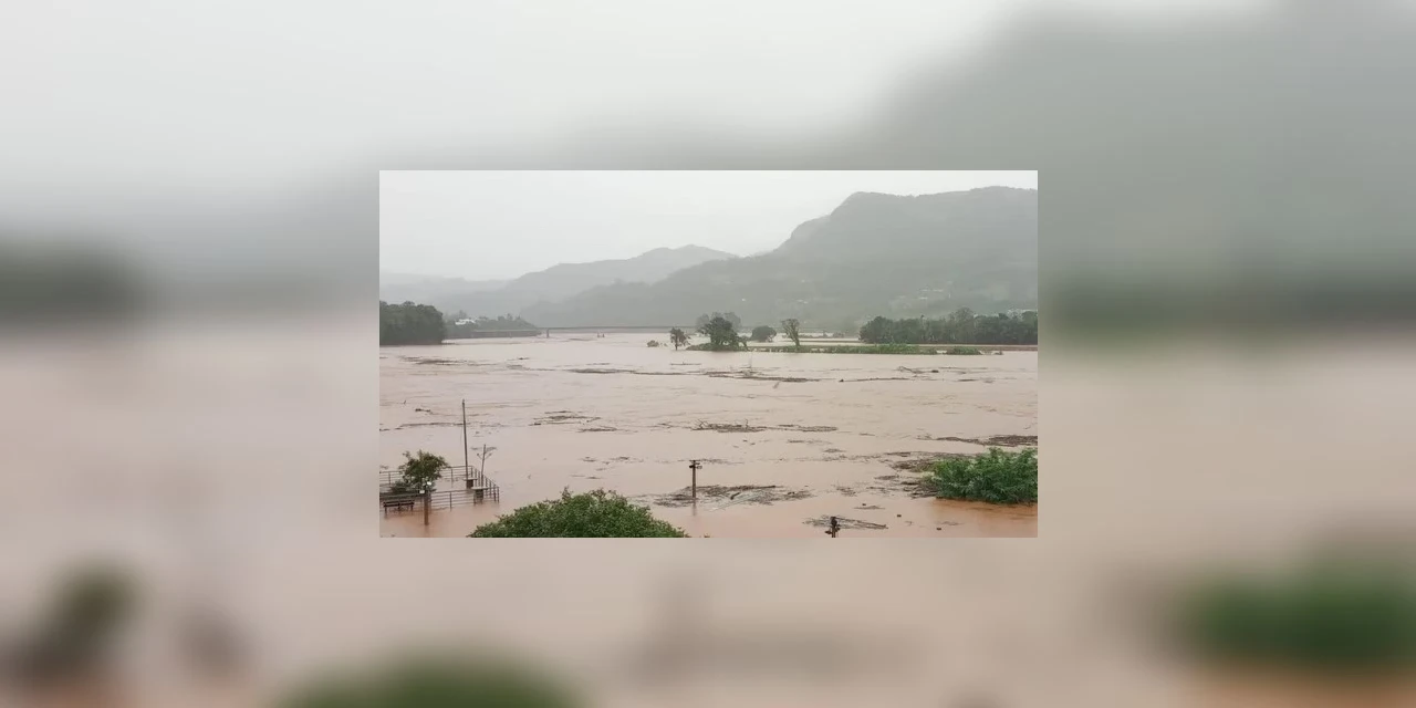 Barragem se rompe após chuvas no RS e ameaça municípios vizinhos