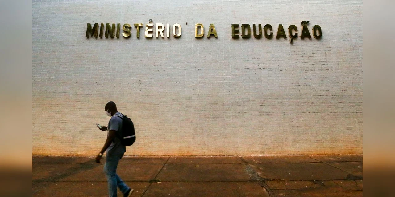 MEC criará protocolos para combater racismo em escolas