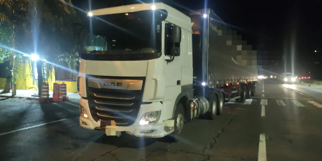 PRF prende condutor embriagado após desentendimento entre dois motoristas