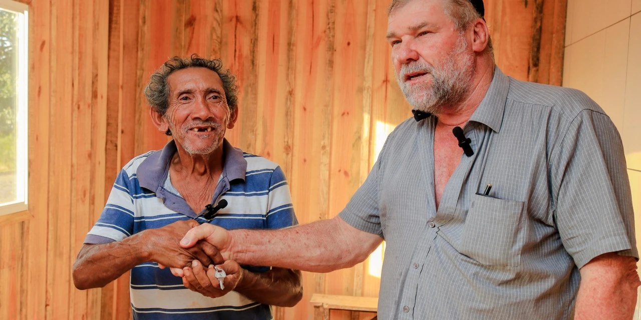 Prefeitura de Tibagi entrega casa nova para família em situação de vulnerabilidade social