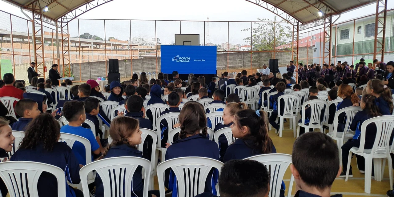 Prefeitura entrega reforma e ampliação da Escola Elyseu, na Ronda