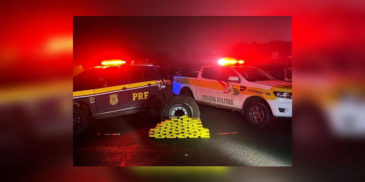 PRF e Polícia Militar encontram 52 kg de drogas em carreta com donativos para o Rio Grande do Sul
