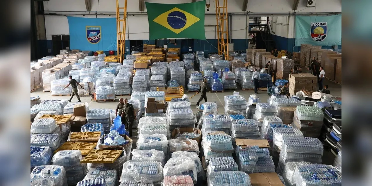 Defesa Civil do RS contabiliza 200 toneladas de alimentos doados