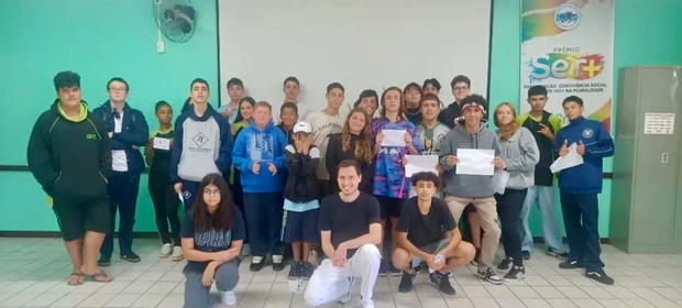 IMM realiza oficina sobre saúde mental para jovens da Casa do Piá