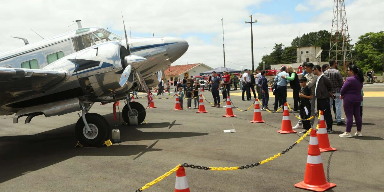 Ponta Grossa terá exposição com 40 aeronaves e saltos de paraquedas