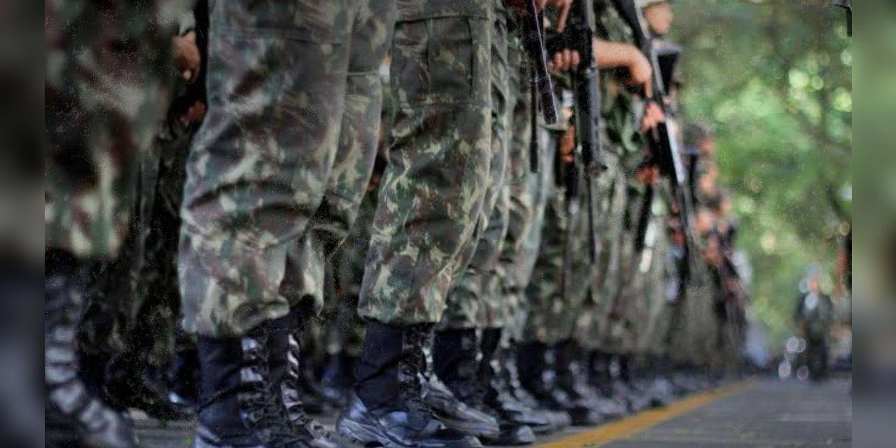 Exército leva 75 toneladas de donativos para o RS nesta terça (11)