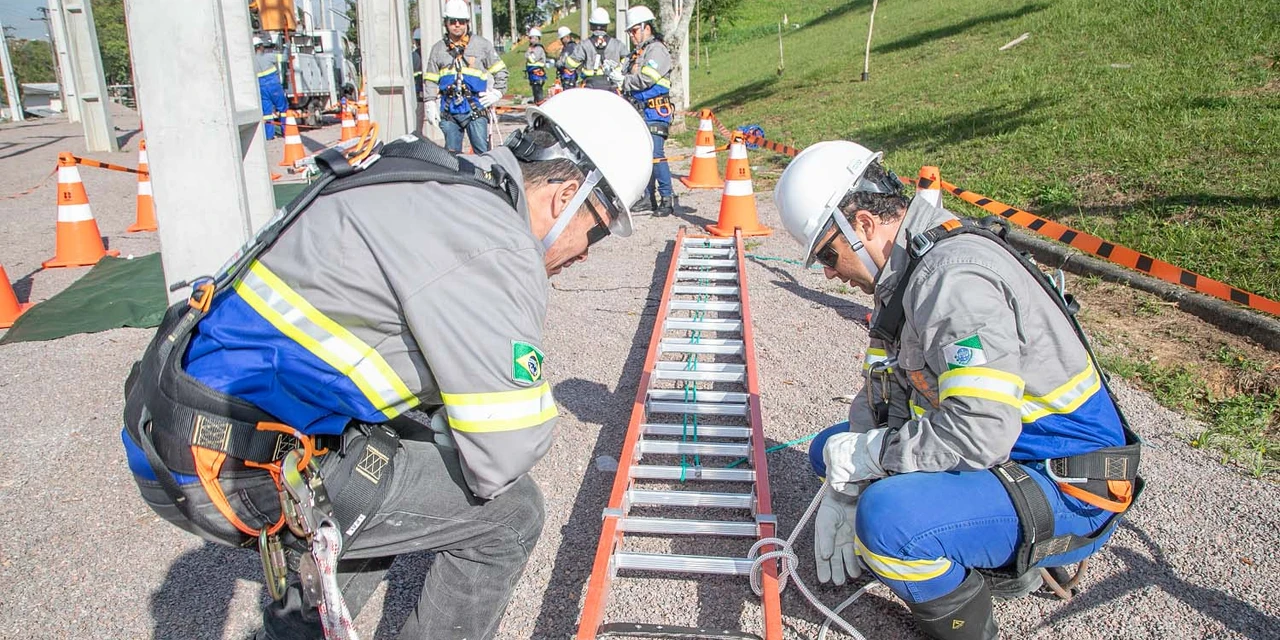 Copel abre novas vagas para curso gratuito de formação de eletricistas