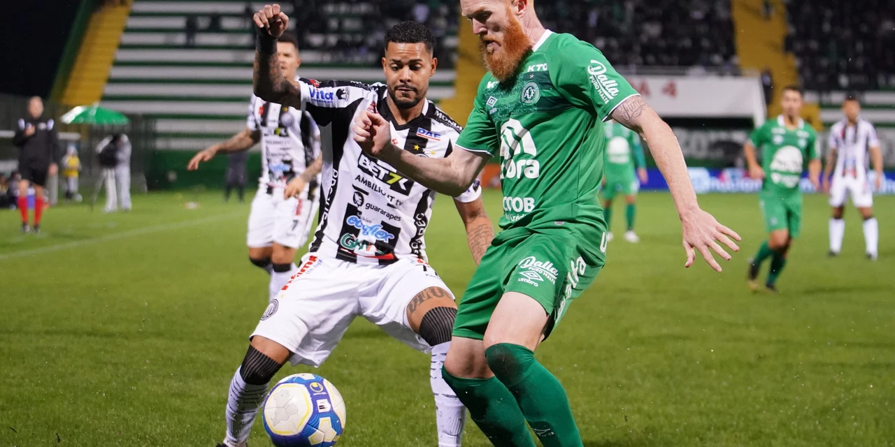 Fora de casa, Operário vence a Chapecoense por 1 a 0
