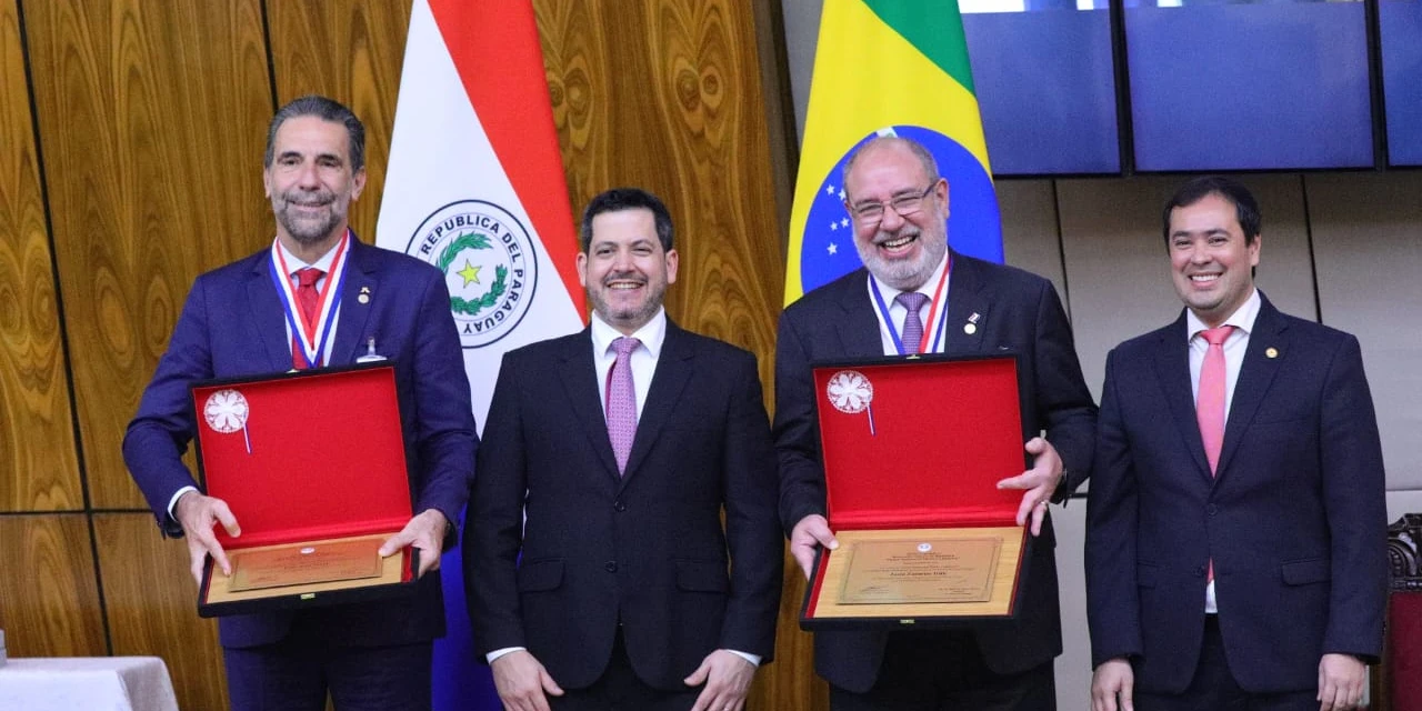 Itaipu Binacional recebe maior honraria da Câmara de Deputados do Paraguai