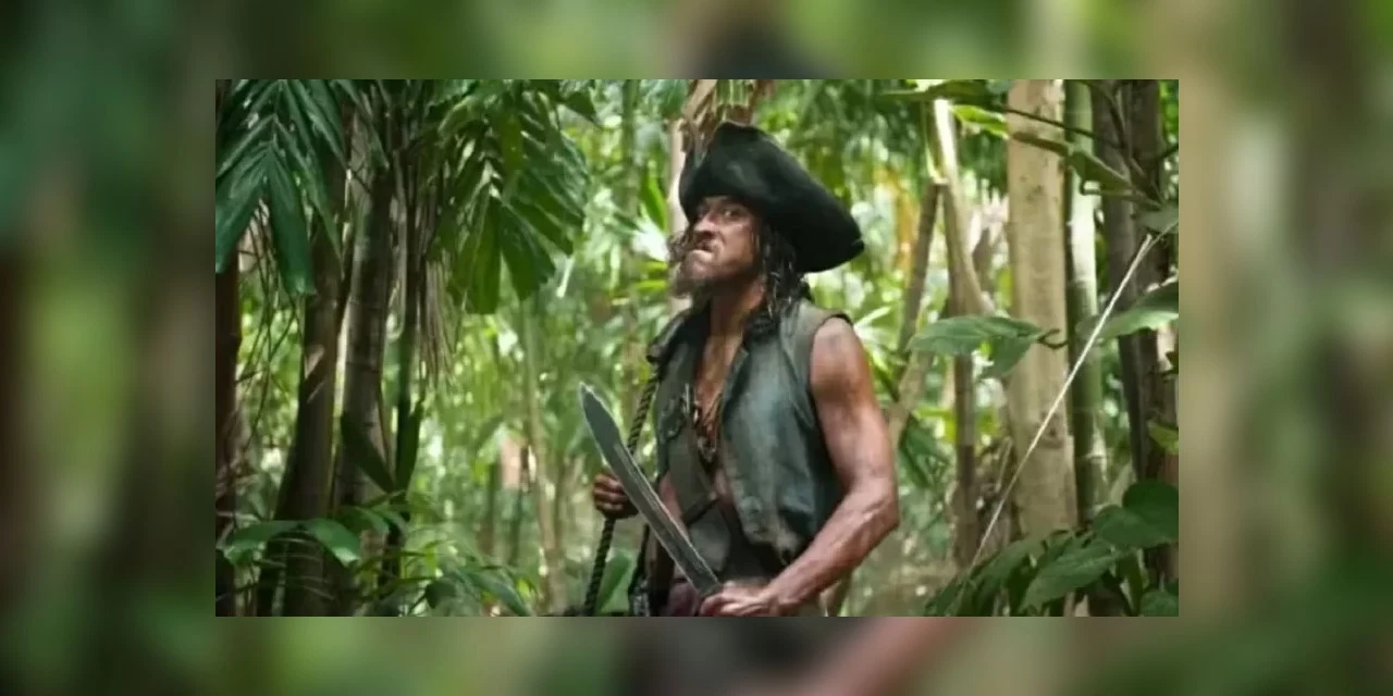 Ator de Piratas do Caribe é morto por tubarão no Havaí