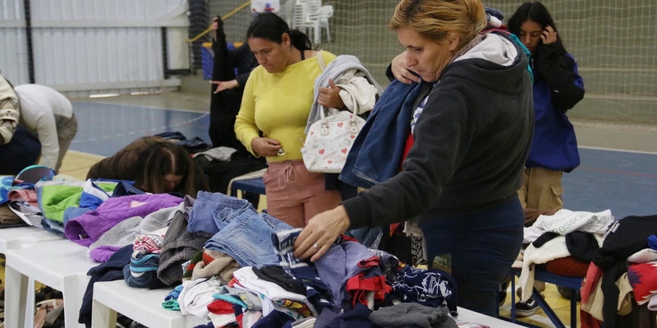 Saiba como doar roupas de frio para pessoas em vulnerabilidade social em PG