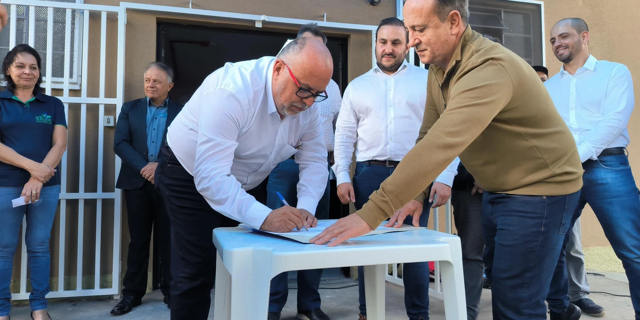 Deputado Moacyr Fadel comemora reabertura da hemodiálise em Castro