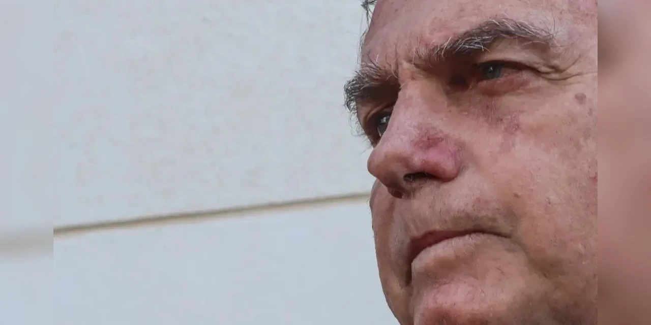PF indicia Bolsonaro no caso das joias sauditas