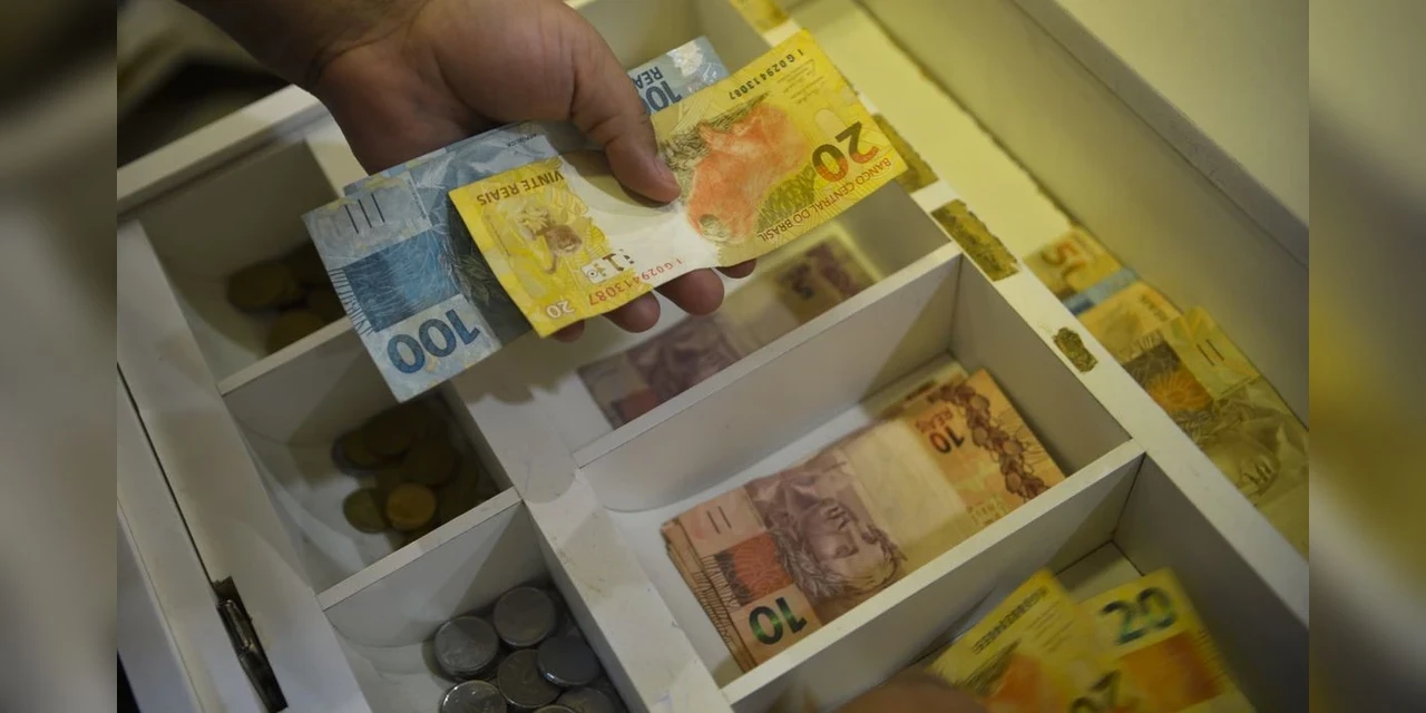 Especialistas alertam para impacto de possíveis cortes na Previdência