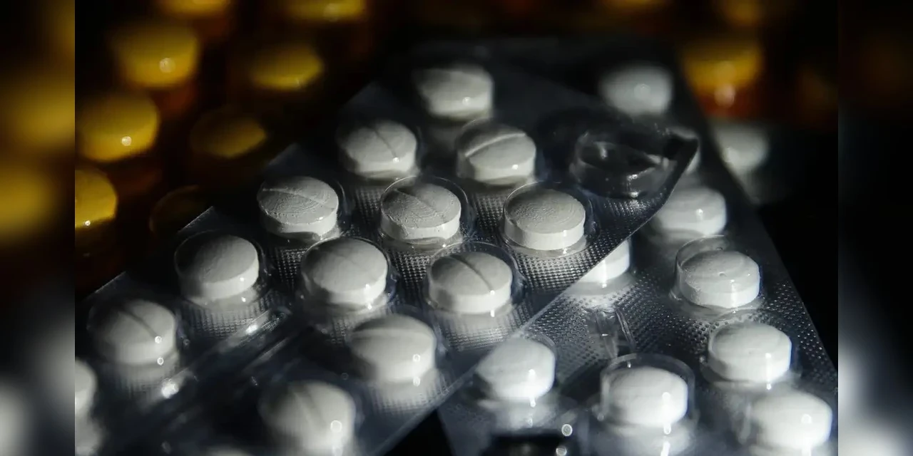 Anvisa aprova projeto-piloto para bula digital de medicamentos