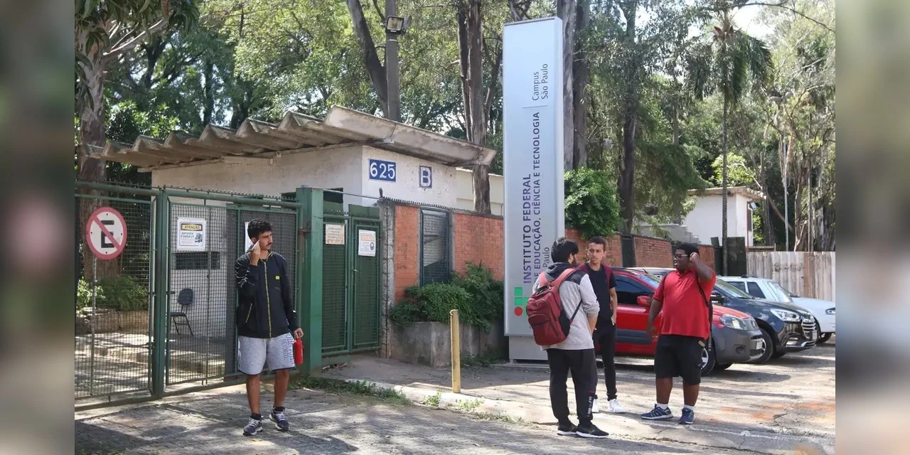 Institutos federais pedem R$ 1 bilhão para alimentação de estudantes