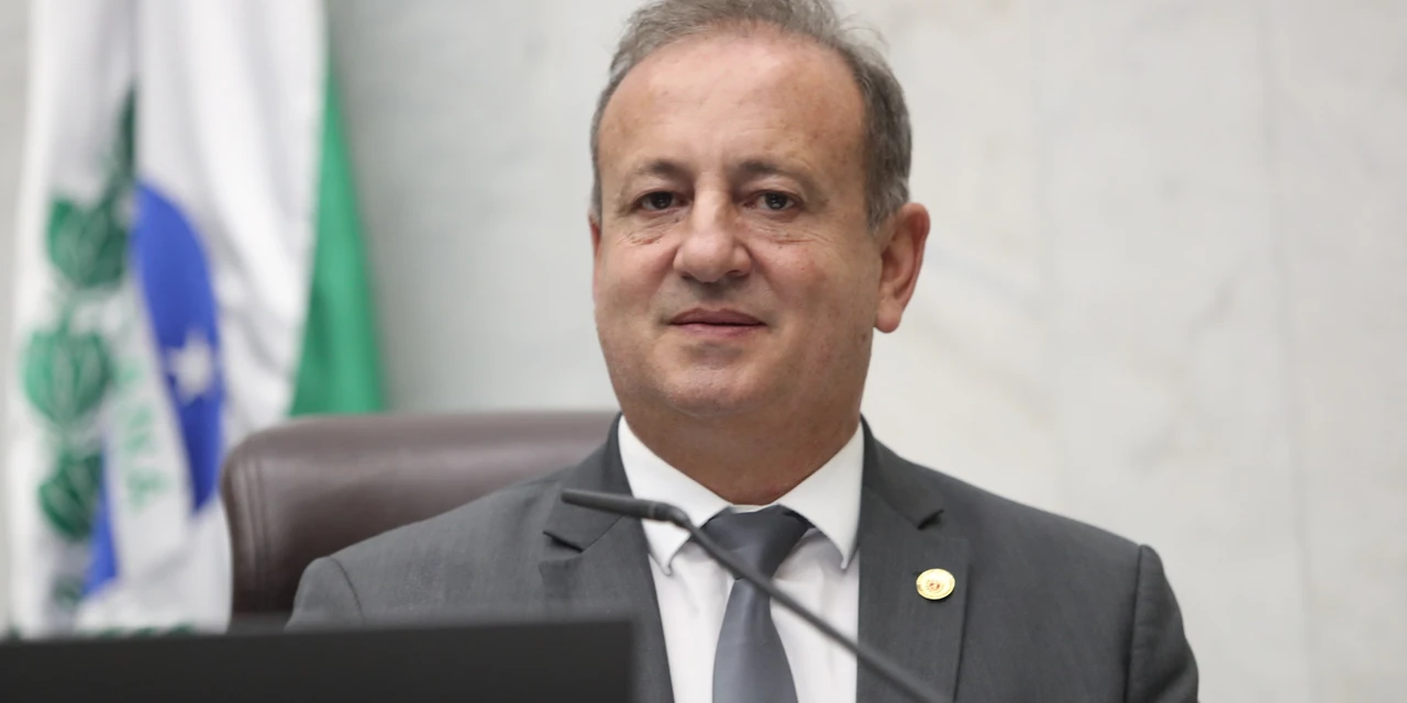 No Dia do Produtor de Leite, deputado Moacyr Fadel reafirma compromisso com a defesa da cadeia produtiva leiteira
