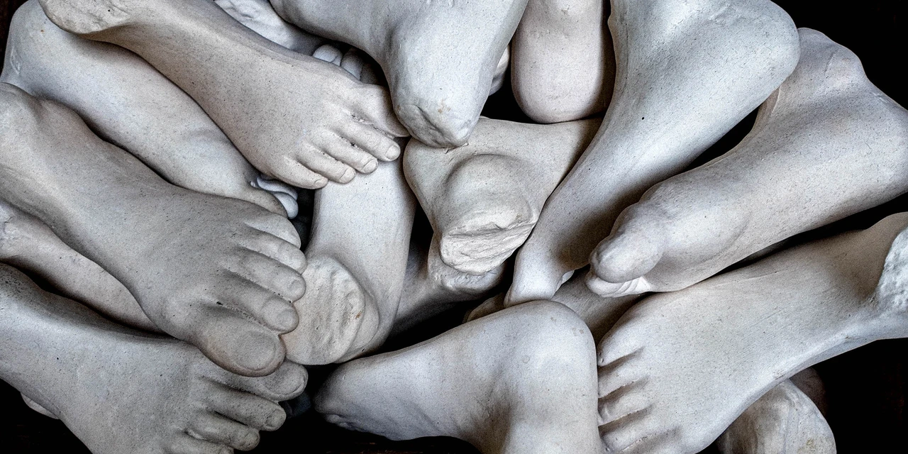 Com obras tridimensionais, MAC Paraná apresenta mostra 'O Estranho que Mora Comigo'