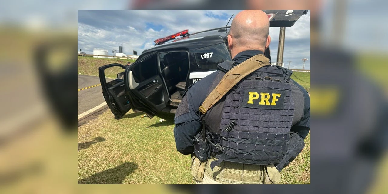 PRF apreende drogas em viatura falsa no Paraná