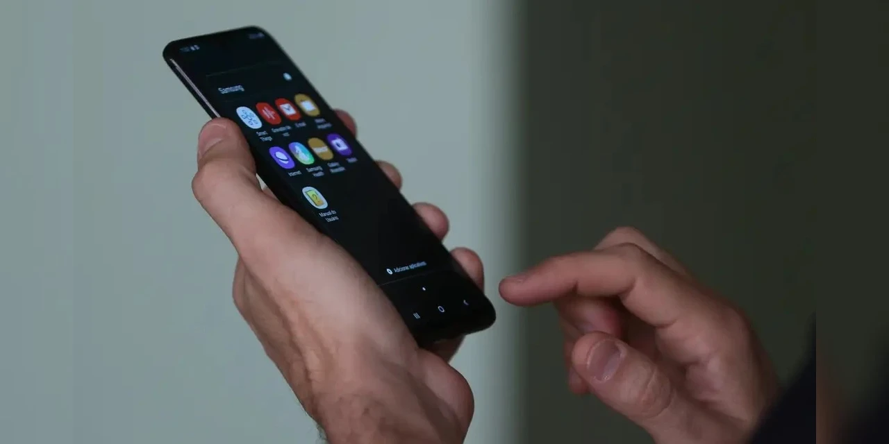 Dois celulares são roubados ou furtados por minuto no Brasil, indica levantamento