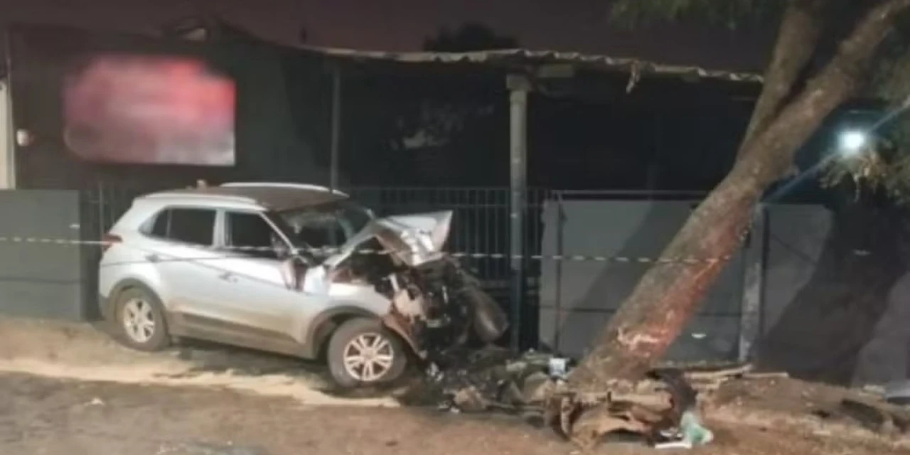 Filha adolescente de vereador morre após bater carro do pai