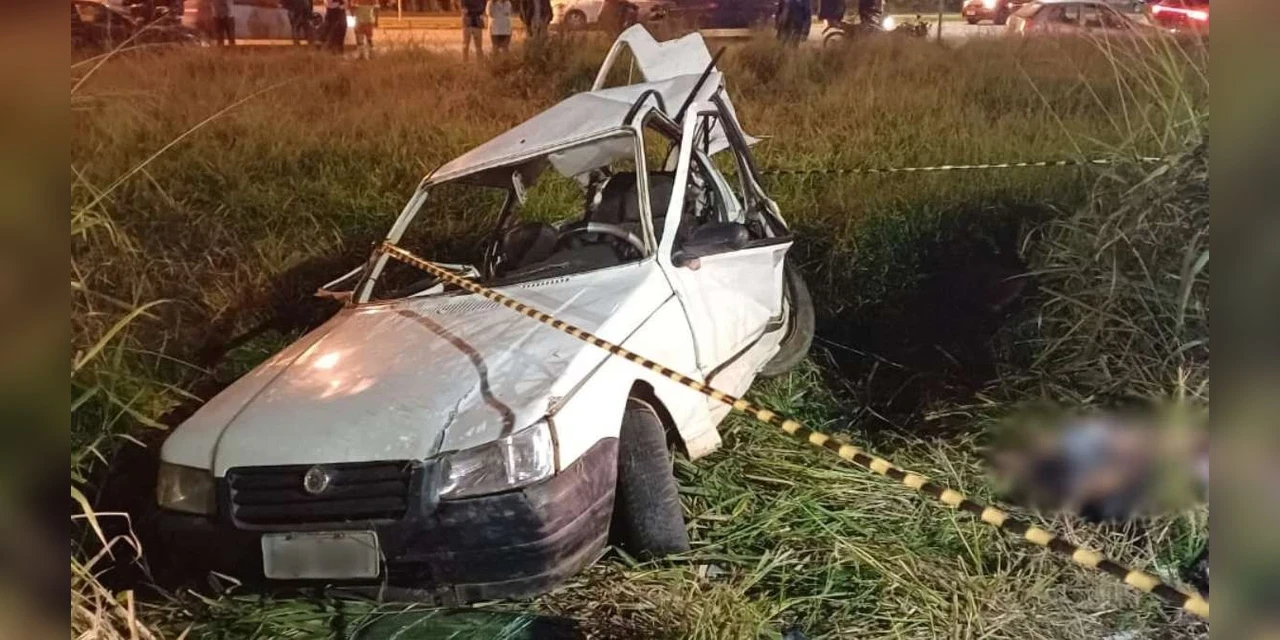Jovem morre em acidente de carro ao voltar de igreja com família