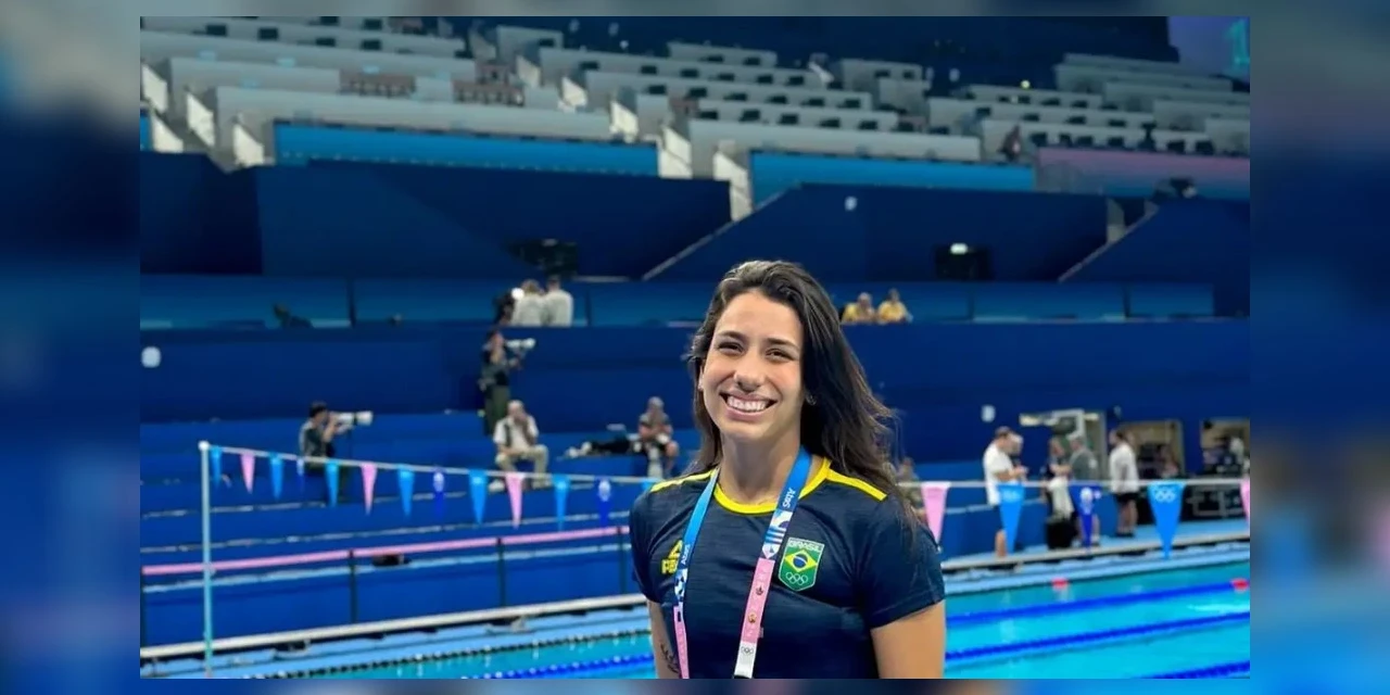 Nadadora brasileira é expulsa da delegação em Paris após indisciplina