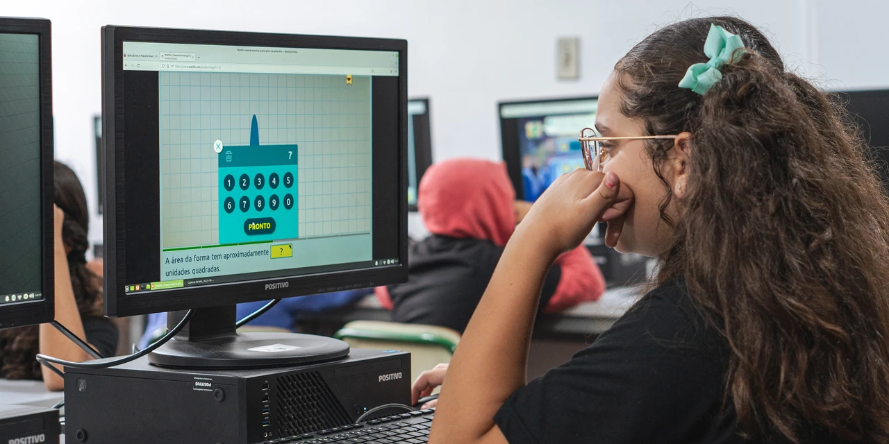 Projeto GGPEL: 3ª etapa da Olimpíada de Matemática do PR reúne 9 mil alunos e vai selecionar 252 finalistas
