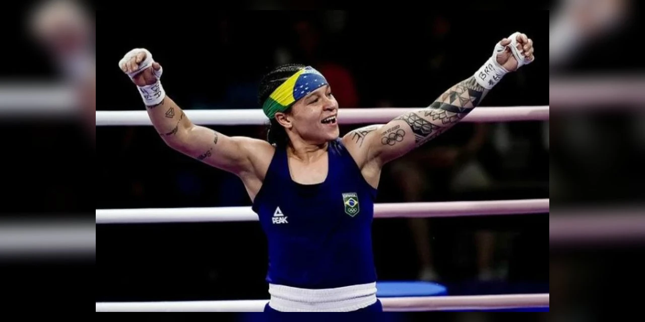 Bia Ferreira vence mais uma e garante ao menos o bronze em Paris