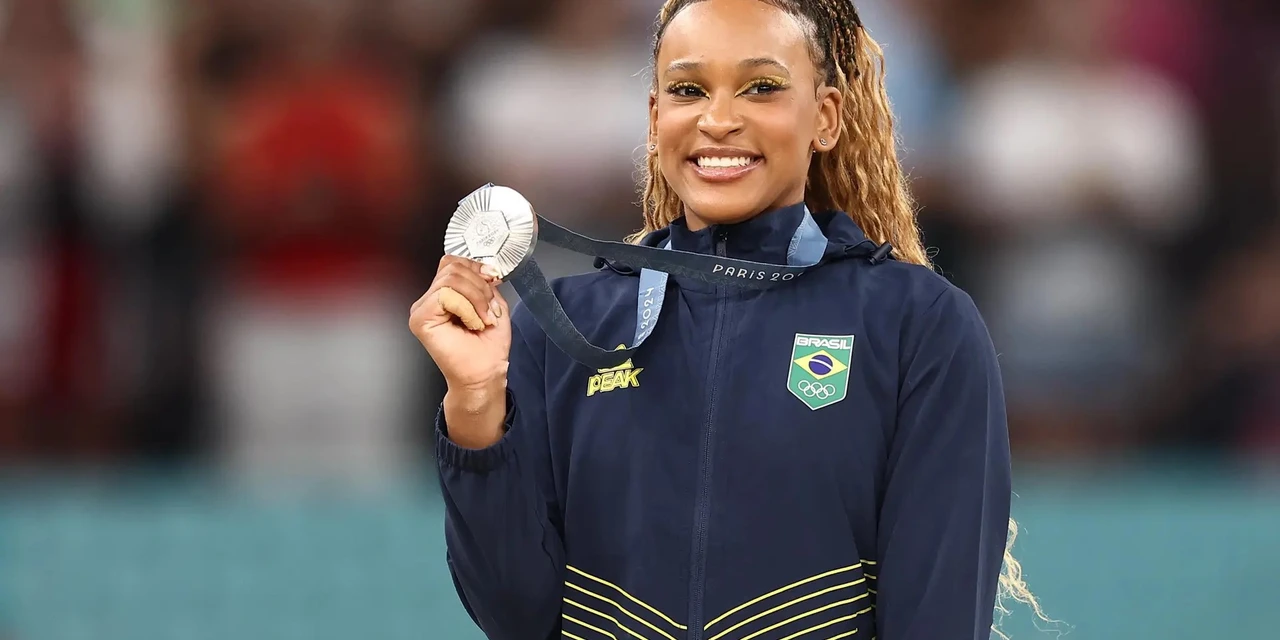 Rebeca Andrade conquista a prata na final do salto nos Jogos de Paris