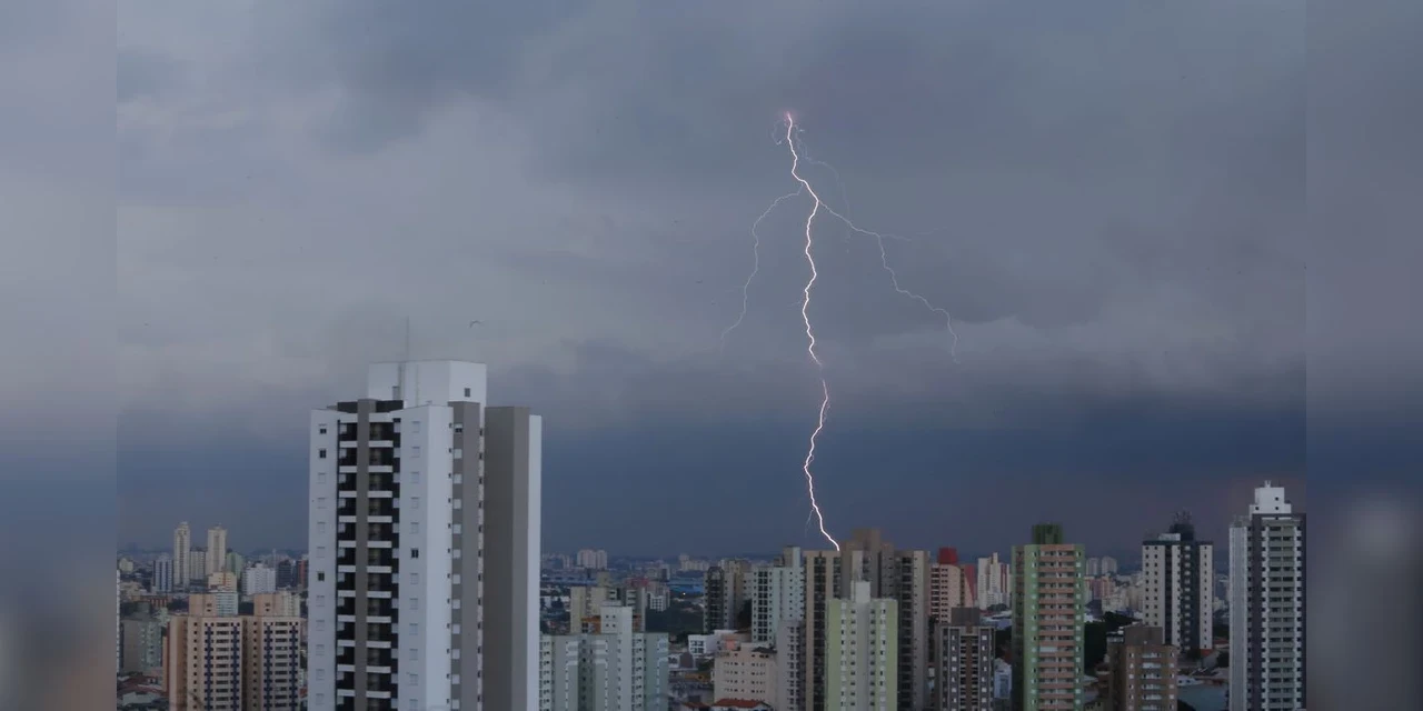 Paraná teve chuvas acima da média e temperatura máxima de 26,8 °C em julho, aponta boletim