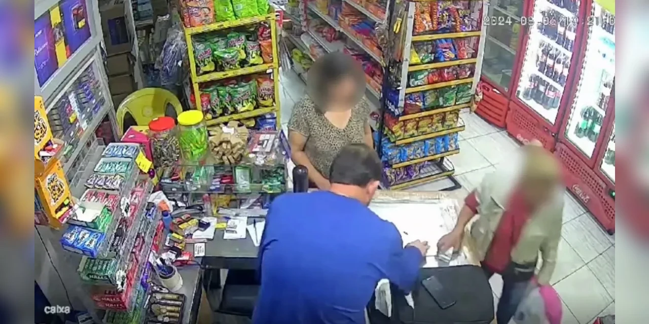 Vídeo: Empresário é morto a tiros em assalto a mercado