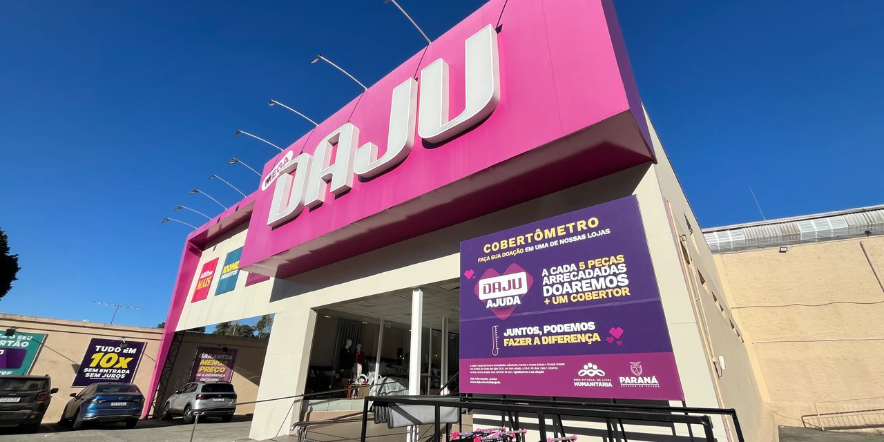 Final de semana Liquidaju Especial acontece nas lojas Atuba e Água Verde