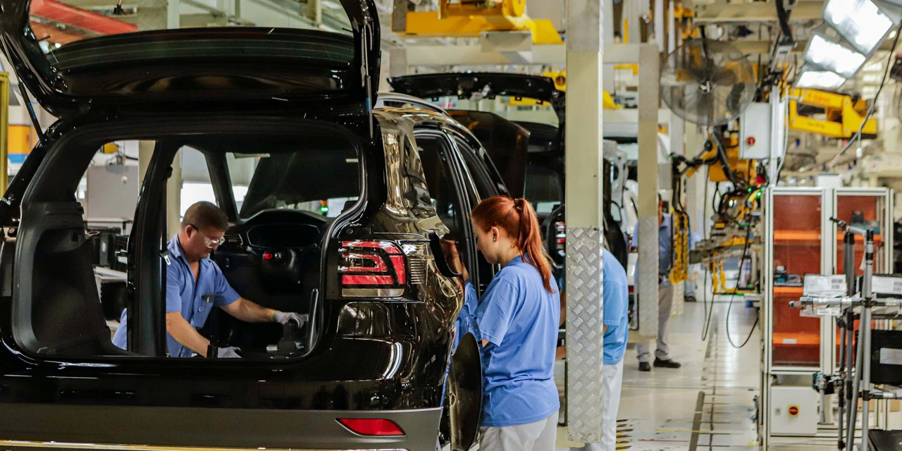 De janeiro a julho, geração de emprego para mulheres cresce 90% no Paraná