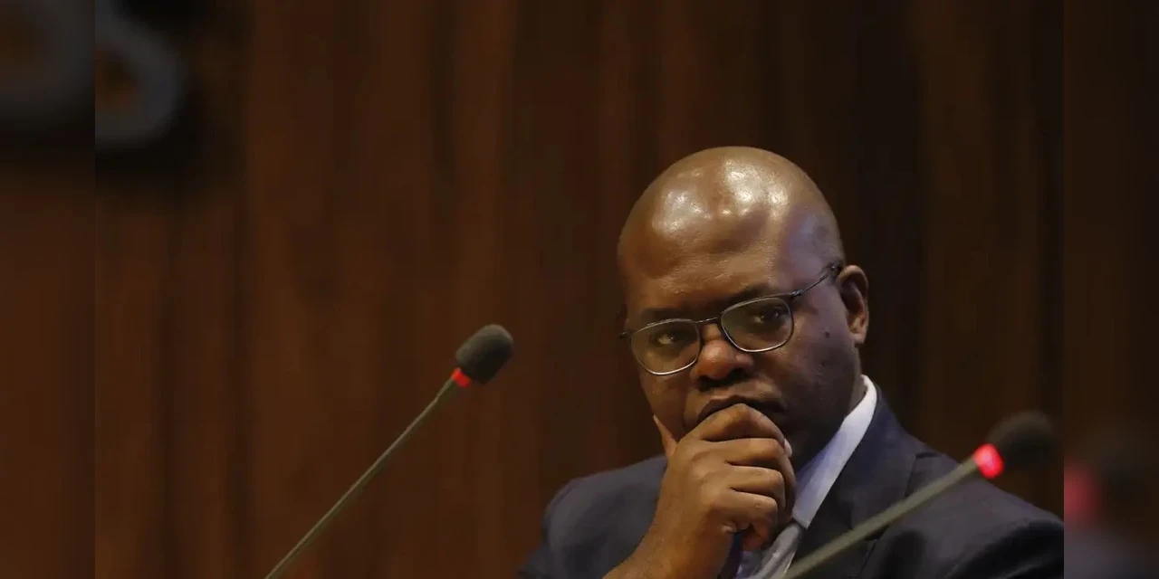 Lula demite Silvio Almeida após denúncias de assédio sexual