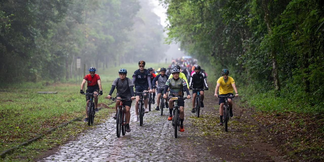 Passeio Ciclístico no Refúgio Biológico Bela Vista atrai mais de 300 participantes no sábado (14)