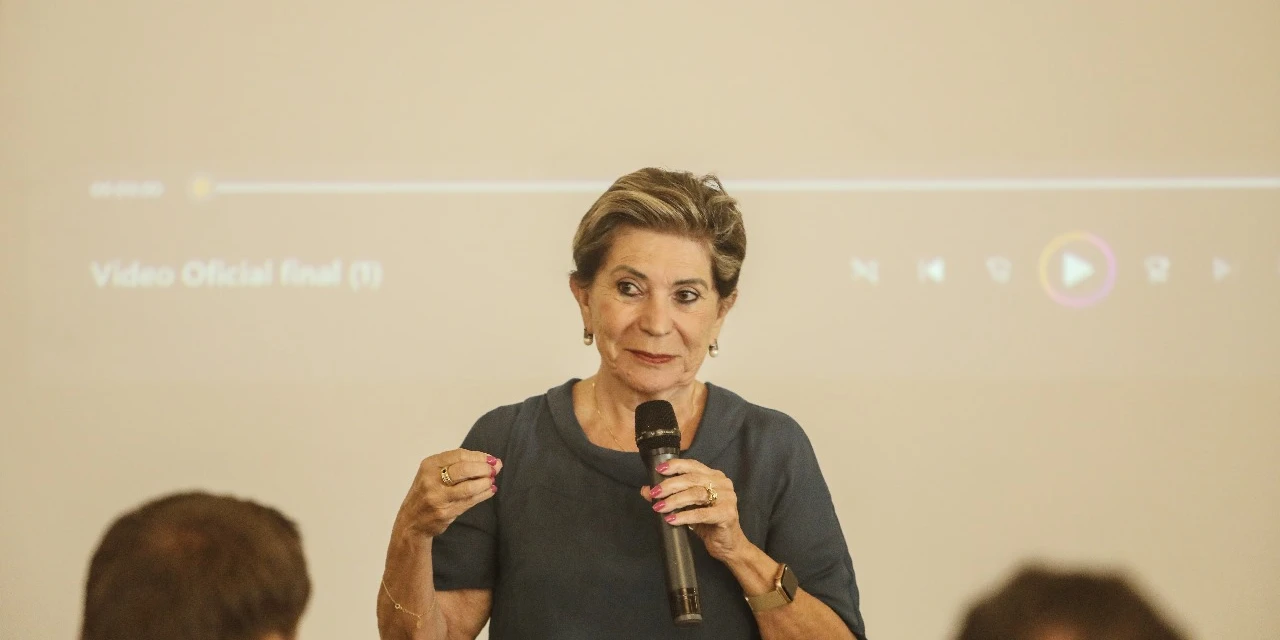 Elizabeth Schmidt divulga agenda para esta terça-feira (17)