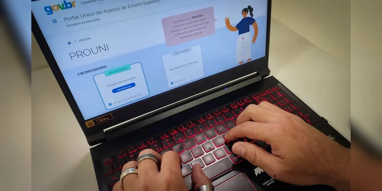 Projeto GGPEL: MEC divulga lista de espera do ProUni